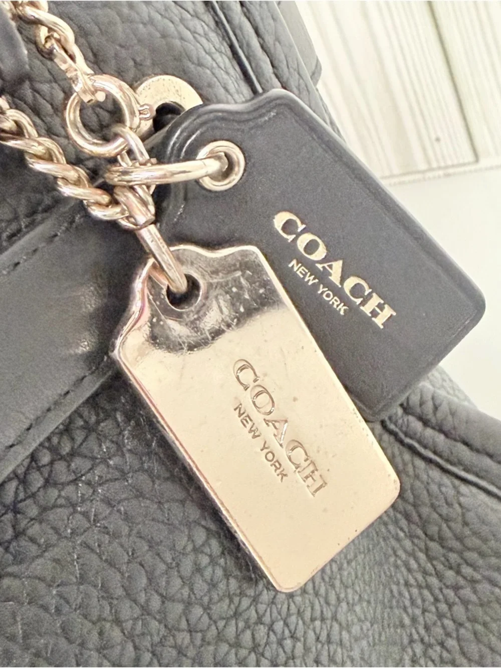 Coach preloved visible